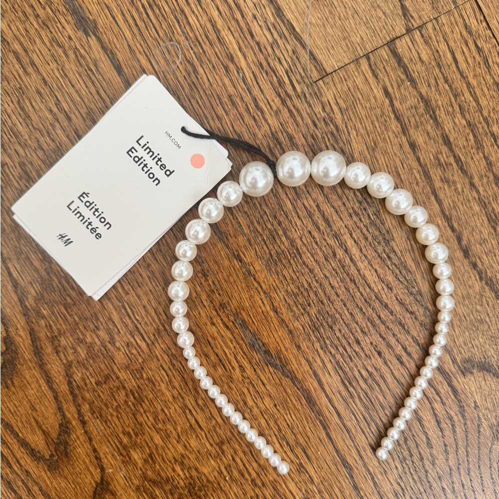 H&M limited edition pearl headband